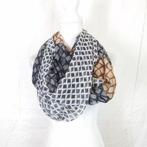 c infinity scarf